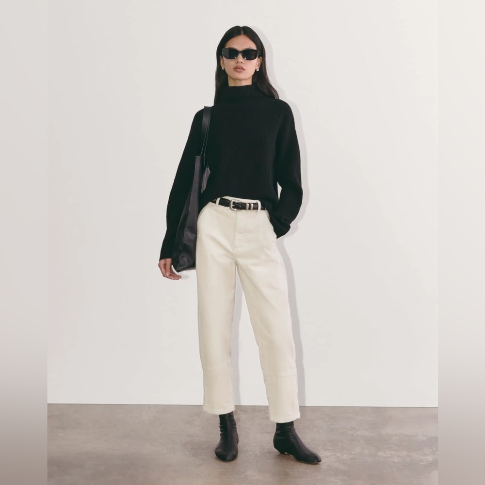 BNWT Everlane Utility Barrel in Corduroy - Sandstone
